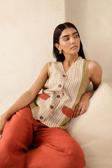 Cairn check vest