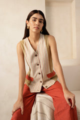 Cairn check vest