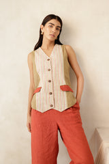 Cairn check vest