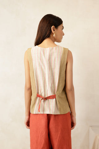 Cairn check vest
